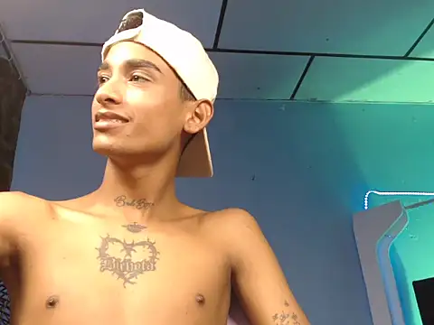 Snapshot of gabo_hotboy chatting on November 6, 2025, 2:04 am gabo hotboy online show from November 6, 2025, 2:04 am