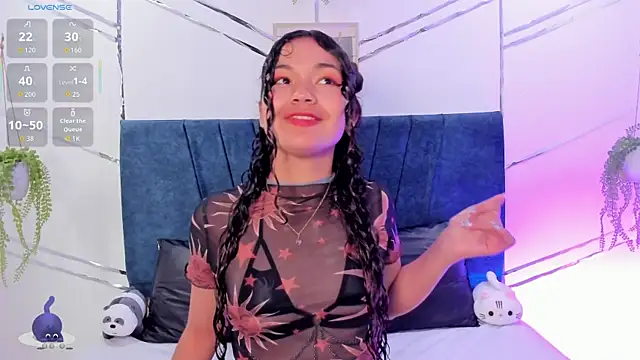 Camilla Miller01 online show from November 10, 2025, 6:35 pm