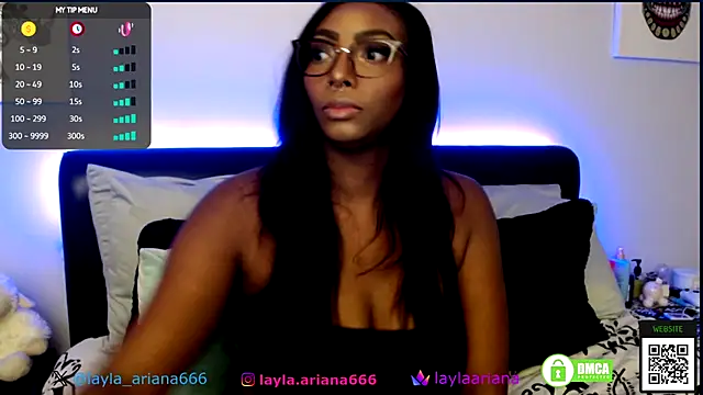 Snapshot of LaylaAriana chatting on November 30, 2025, 5:41 am LaylaAriana online show from November 30, 2025, 5:41 am