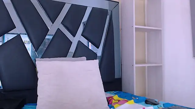 karla sexy21 online show from September 11, 2025, 4:45 am