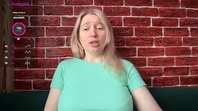 Snapshot of CitrusBlissss chatting on December 5, 2025, 4:00 am CitrusBlissss online show from December 5, 2025, 4:00 am