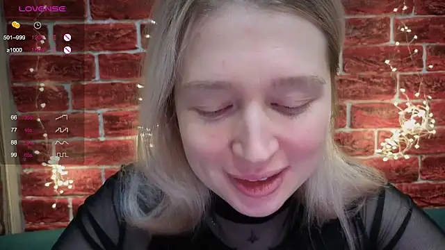 Snapshot of CitrusBlissss chatting on January 15, 2026, 3:32 am CitrusBlissss online show from January 15, 2026, 3:32 am