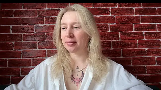 Snapshot of CitrusBlissss chatting on October 29, 2025, 2:10 am CitrusBlissss online show from October 29, 2025, 2:10 am