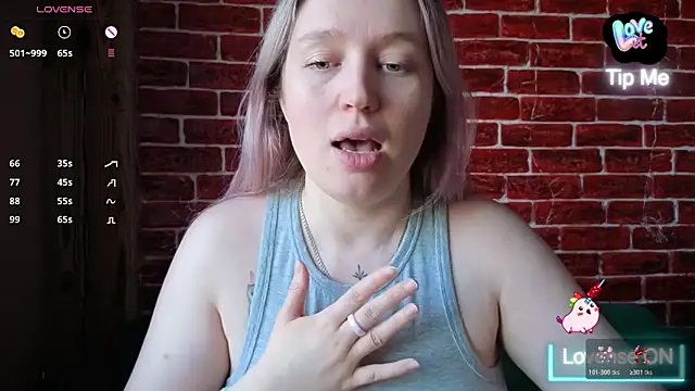 Snapshot of CitrusBlissss chatting on March 27, 2026, 11:00 am CitrusBlissss online show from March 27, 2026, 11:00 am