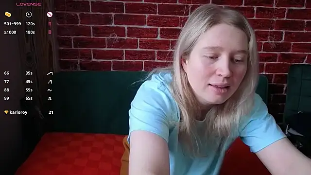 Snapshot of CitrusBlissss chatting on February 11, 2026, 2:44 am CitrusBlissss online show from February 11, 2026, 2:44 am