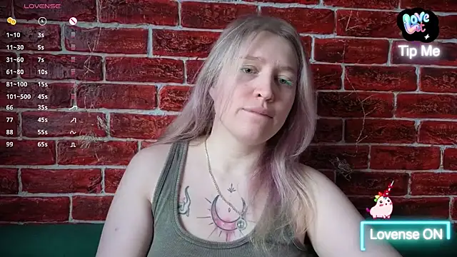 Snapshot of CitrusBlissss chatting on April 1, 2026, 2:24 am CitrusBlissss online show from April 1, 2026, 2:24 am