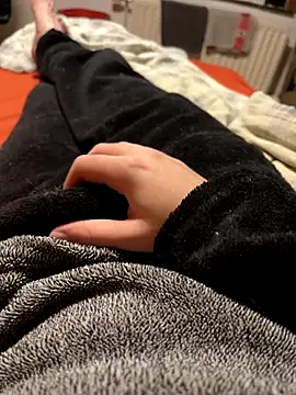 mas20043 online show from October 18, 2025, 7:16 pm