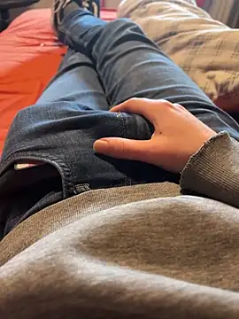 mas20043 online show from December 2, 2025, 10:28 am