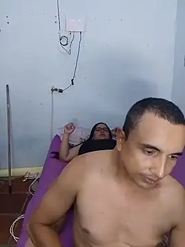 miroqui143 online show from October 9, 2025, 2:01 am