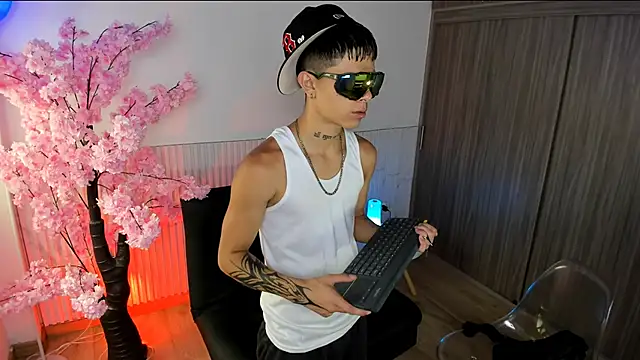 Snapshot of jake_beach chatting on September 11, 2025, 4:18 pm jake beach online show from September 11, 2025, 4:18 pm