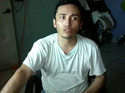 Snapshot of hornymkguyfun chatting on October 2, 2025, 5:27 pm hornymkguyfun online show from October 2, 2025, 5:27 pm