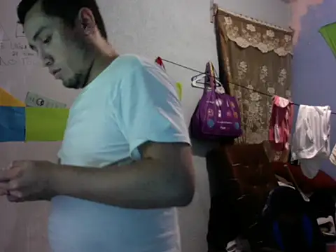 Snapshot of hornymkguyfun chatting on September 10, 2025, 8:02 am hornymkguyfun online show from September 10, 2025, 8:02 am