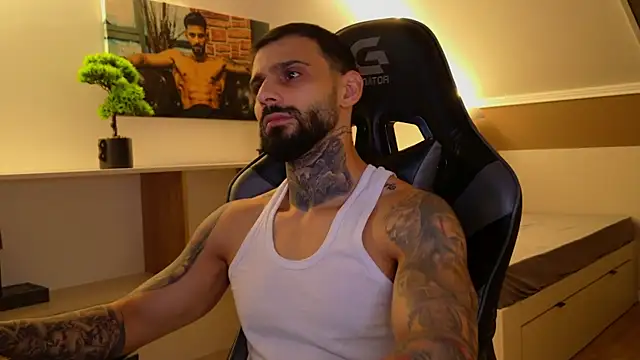 Snapshot of AresSteelX chatting on November 17, 2025, 5:39 pm AresSteelX online show from November 17, 2025, 5:39 pm