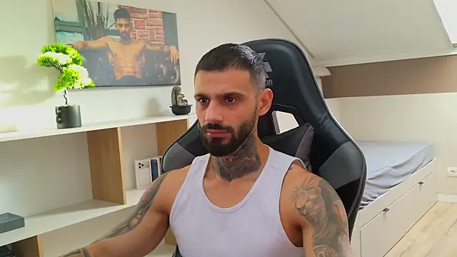 Snapshot of AresSteelX chatting on November 26, 2025, 12:49 pm AresSteelX online show from November 26, 2025, 12:49 pm