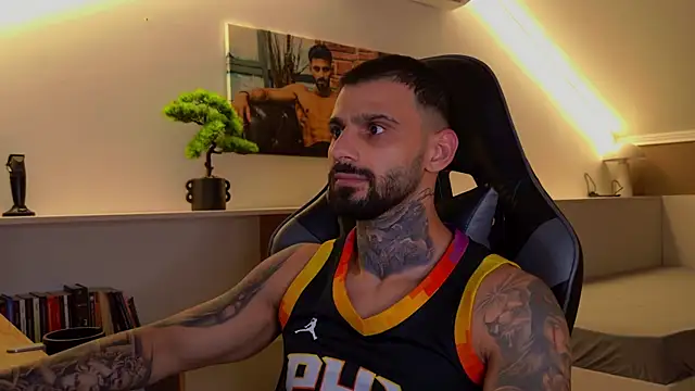 Snapshot of AresSteelX chatting on November 1, 2025, 12:28 am AresSteelX online show from November 1, 2025, 12:28 am