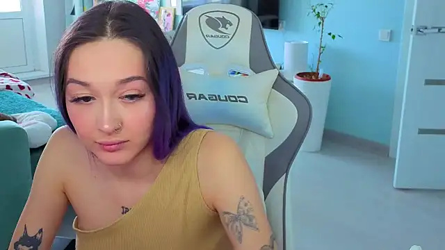 Im suka online show from April 4, 2026, 3:13 am