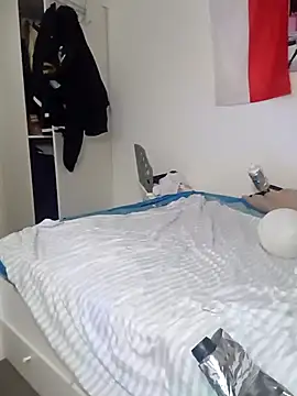 Snapshot of Wilsonn86 chatting on October 21, 2025, 5:07 am Wilsonn86 online show from October 21, 2025, 5:07 am