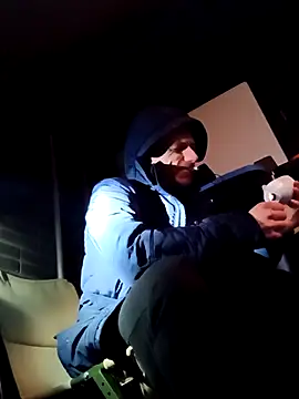 Snapshot of Wilsonn86 chatting on November 15, 2025, 7:12 am Wilsonn86 online show from November 15, 2025, 7:12 am