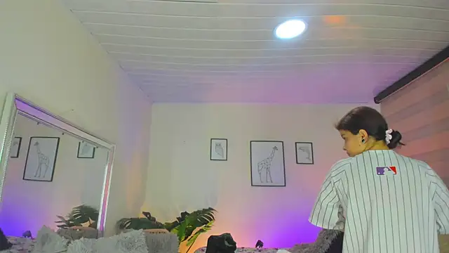 LusyKitty online show from October 14, 2025, 2:50 pm