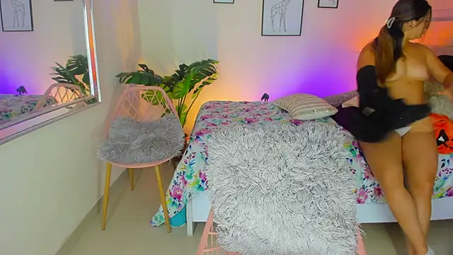 LusyKitty online show from September 25, 2025, 3:29 pm