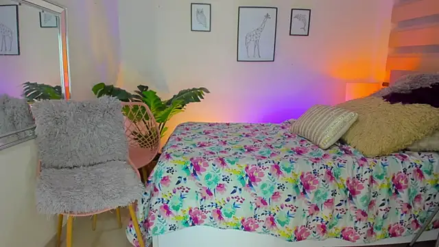 LusyKitty online show from September 16, 2025, 3:24 pm