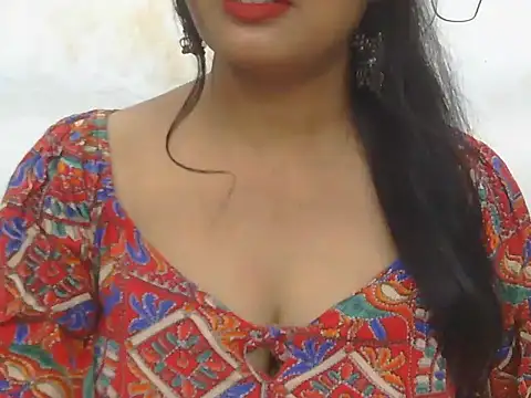 Snapshot of POOJA_199 chatting on October 6, 2025, 7:31 am POOJA 199 online show from October 6, 2025, 7:31 am