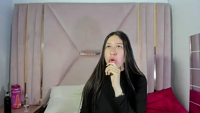 venusmorgan online show from September 17, 2025, 4:31 pm