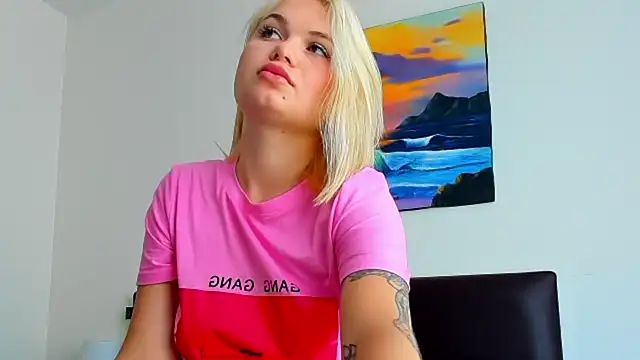 Snapshot of Ivory_Soul chatting on April 2, 2026, 3:57 am Ivory Soul online show from April 2, 2026, 3:57 am