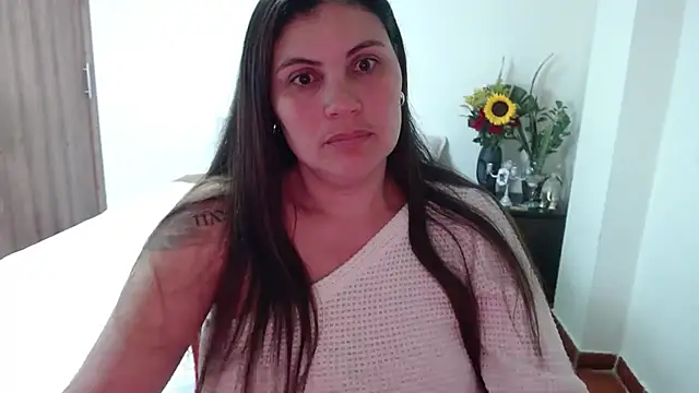 Snapshot of Secret_Bella chatting on September 23, 2025, 10:55 am Secret Bella online show from September 23, 2025, 10:55 am