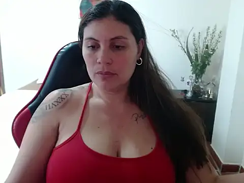Snapshot of Secret_Bella chatting on October 5, 2025, 1:46 pm Secret Bella online show from October 5, 2025, 1:46 pm