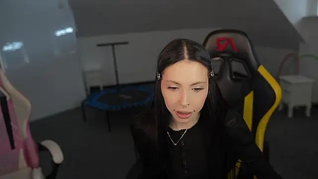 VivianSweet  online show from March 29, 2026, 10:28 am