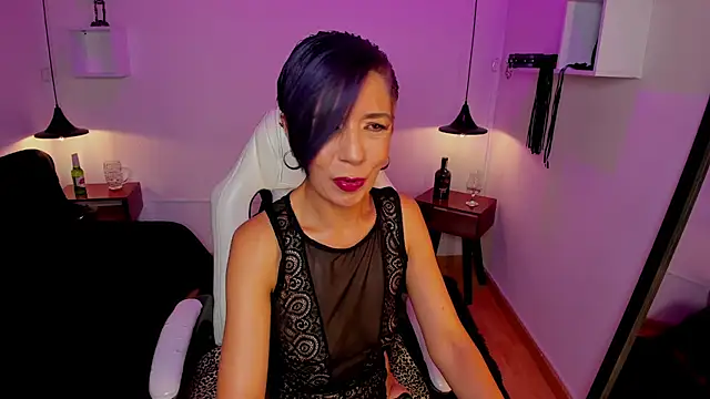 Trinityy   online show from May 27, 2026, 7:43 pm