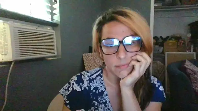 mayra mayhem online show from July 27, 2026, 1:51 pm