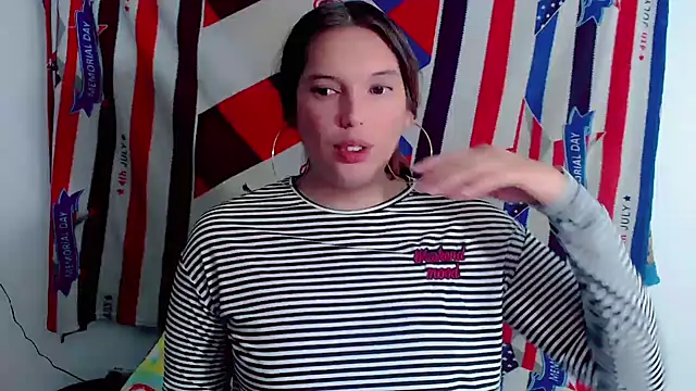 samanthaa hot  online show from February 17, 2026, 6:22 am