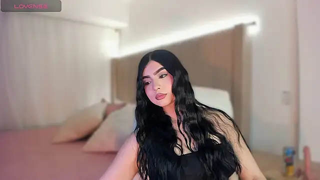 Sweety Nicole  online show from July 1, 2026, 3:51 am