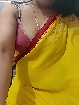 Snapshot of roshni_agrawal0 chatting on January 12, 2026, 8:43 am roshni agrawal0 online show from January 12, 2026, 8:43 am