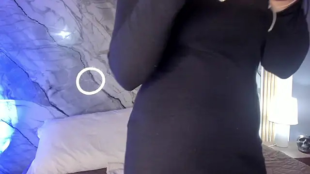 Snapshot of Astridhotman chatting on November 21, 2025, 7:35 pm Astridhotman online show from November 21, 2025, 7:35 pm