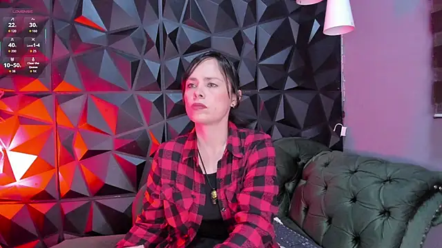 Snapshot of Astridhotman chatting on September 13, 2025, 8:20 pm Astridhotman online show from September 13, 2025, 8:20 pm