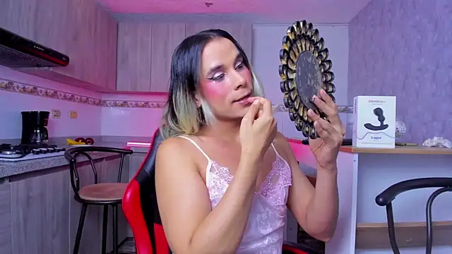 ZaiMoon  online show from February 10, 2026, 8:41 pm