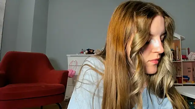 Baby dolllly online show from September 9, 2025, 3:32 pm