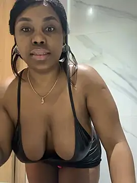 Snapshot of Elie-3 chatting on April 3, 2026, 12:44 pm Elie-3 online show from April 3, 2026, 12:44 pm