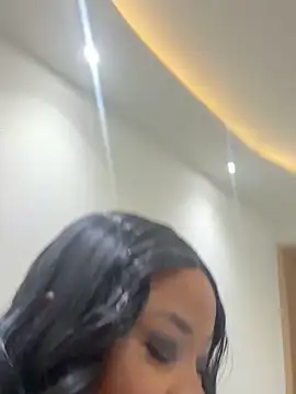 Snapshot of Elie-3 chatting on March 21, 2026, 4:33 pm Elie-3 online show from March 21, 2026, 4:33 pm