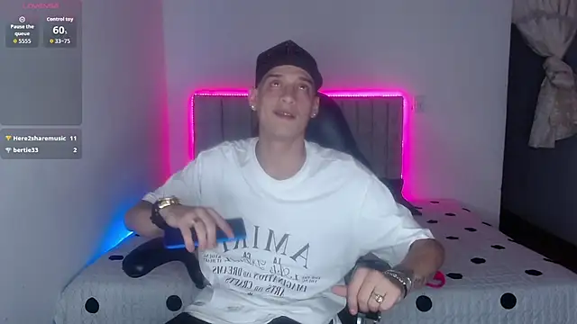 Ethanho0t online show from June 25, 2026, 4:10 am