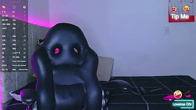 Ethanho0t online show from July 11, 2026, 9:53 am