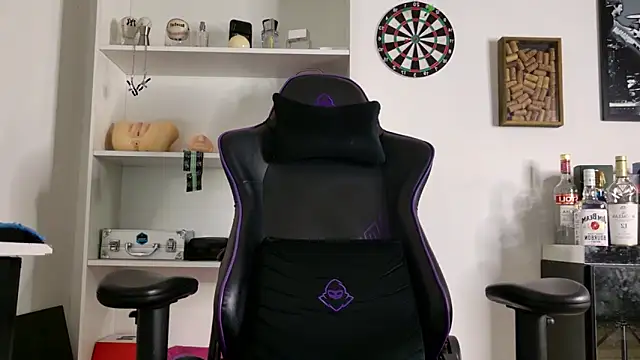 aaron nvk online show from April 10, 2026, 8:38 pm