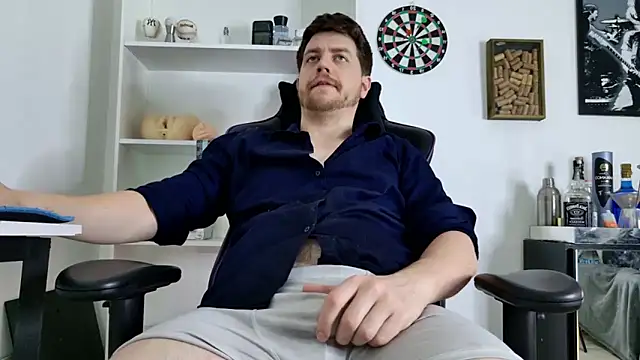 Snapshot of aaron_nvk chatting on November 11, 2025, 8:58 pm aaron nvk online show from November 11, 2025, 8:58 pm