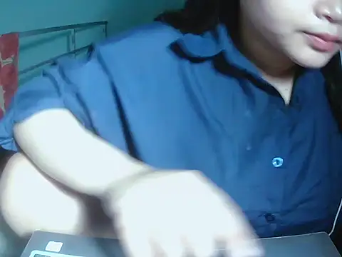 Snapshot of Lily3322 chatting on May 25, 2026, 4:38 pm Lily3322 online show from May 25, 2026, 4:38 pm