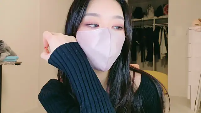 Snapshot of ramuchan_desu chatting on October 20, 2025, 2:13 am ramuchan desu online show from October 20, 2025, 2:13 am