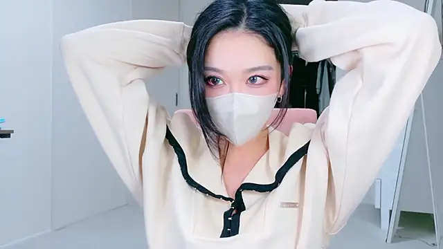 Snapshot of ramuchan_desu chatting on October 21, 2025, 1:43 pm ramuchan desu online show from October 21, 2025, 1:43 pm