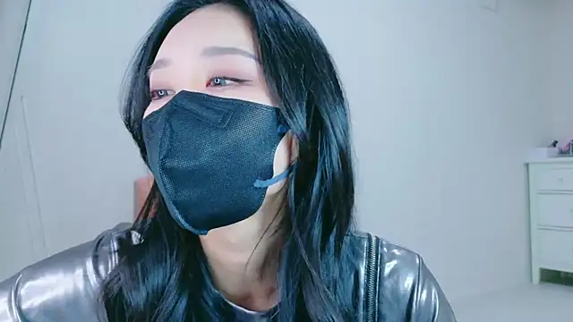 Snapshot of ramuchan_desu chatting on November 8, 2025, 1:31 am ramuchan desu online show from November 8, 2025, 1:31 am